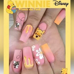74. Disney Winnie the Pooh Nail Art
